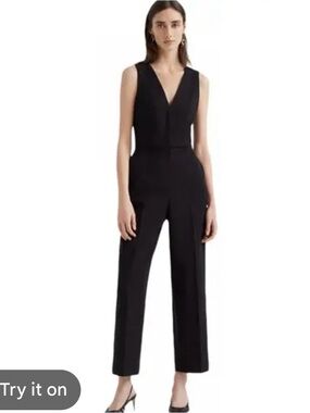 Club Monaco Black Sleeveless V-Neck Tailored Jumpsuit